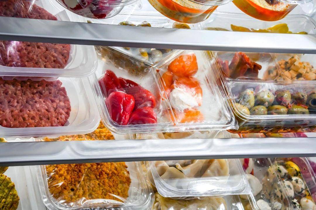 食品過期還能吃嗎？在保質(zhì)期內(nèi)一定安全嗎？一文說清預(yù)包裝與散裝食品